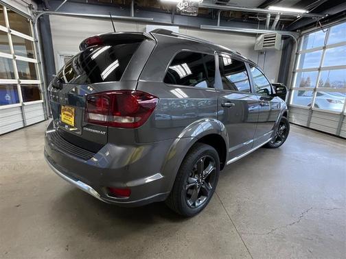 2019 Dodge Journey Crossroad