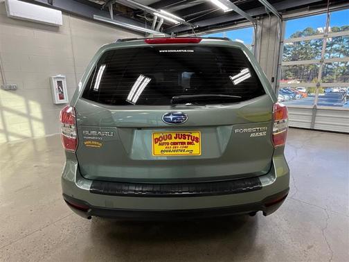 2016 Subaru Forester 2.5i