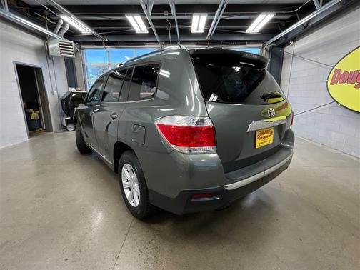 2013 Toyota Highlander Base