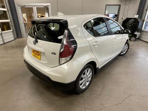 2017 Toyota Prius c Two
