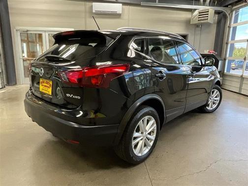 2018 Nissan Rogue Sport SV