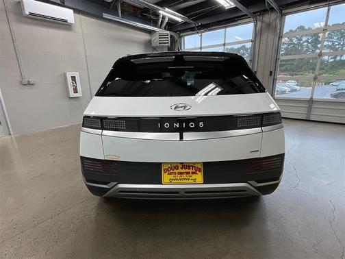 Atlas White 2024 Hyundai IONIQ 5 SEL