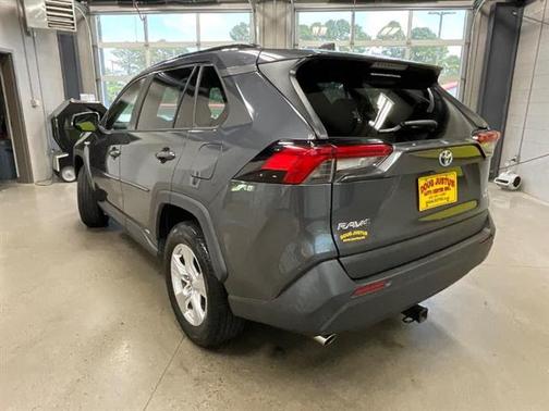 2020 Toyota RAV4 Hybrid LE
