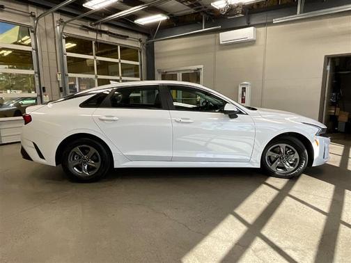 2021 Kia K5 LXS