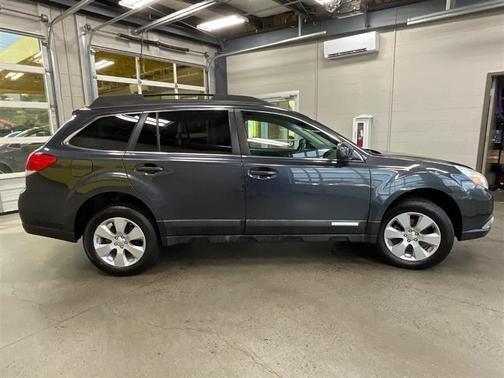 2010 Subaru Outback 2.5 i Premium