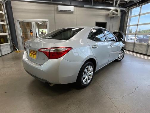 Classic Silver Metallic 2014 Toyota Corolla LE