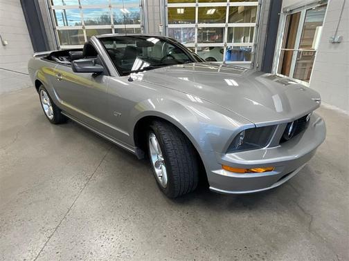 2008 Ford Mustang GT Deluxe