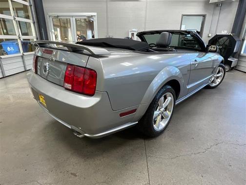 2008 Ford Mustang GT Deluxe