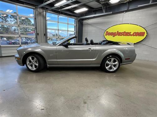 2008 Ford Mustang GT Deluxe