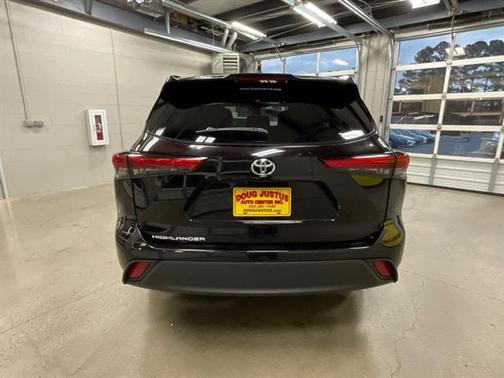 2022 Toyota Highlander L