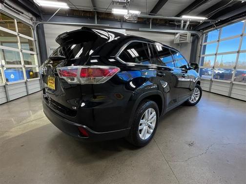 2014 Toyota Highlander LE
