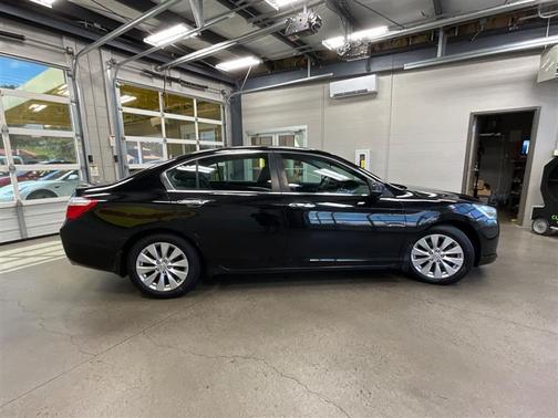 Crystal Black Pearl 2014 Honda Accord EX