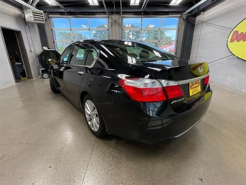 Crystal Black Pearl 2014 Honda Accord EX
