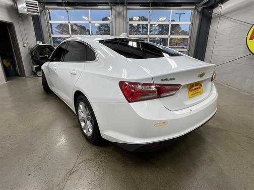 2021 Chevrolet Malibu FWD LT