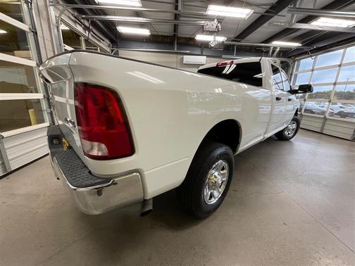 2018 RAM 2500 Tradesman Crew Cab 4x4 8' Box