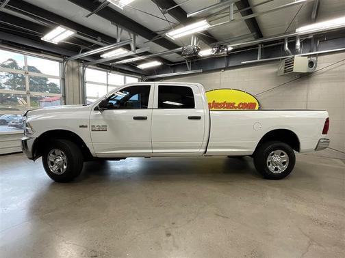 2018 RAM 2500 Tradesman Crew Cab 4x4 8' Box