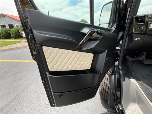 2017 Mercedes-Benz Sprinter 2500 High Roof