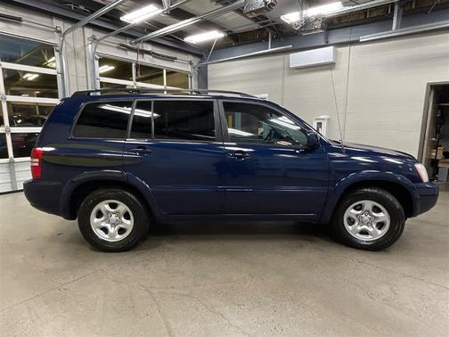 2001 Toyota Highlander Base