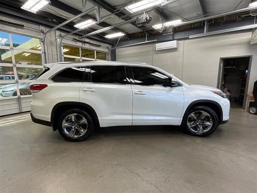 Blizzard Pearl 2017 Toyota Highlander Limited