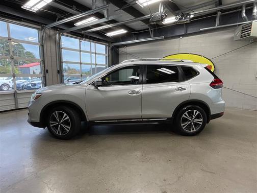 Brilliant Silver 2017 Nissan Rogue SL