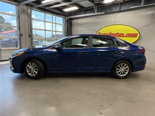 2018 Hyundai SONATA SE