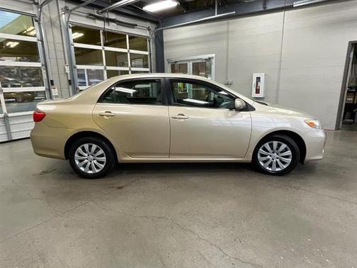 2013 Toyota Corolla LE