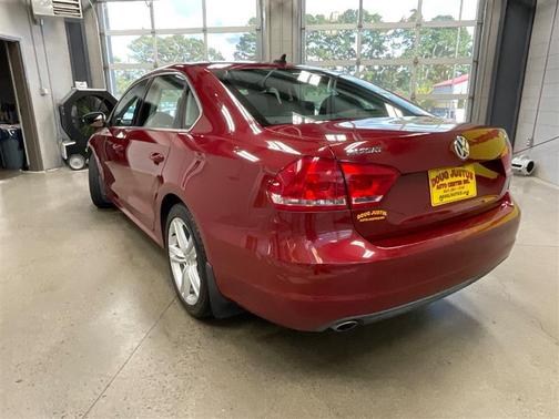 2015 Volkswagen Passat 2.0L TDI DSG SE w/Sunroof