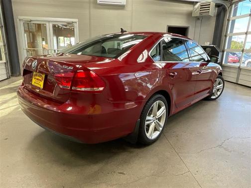 2015 Volkswagen Passat 2.0L TDI DSG SE w/Sunroof