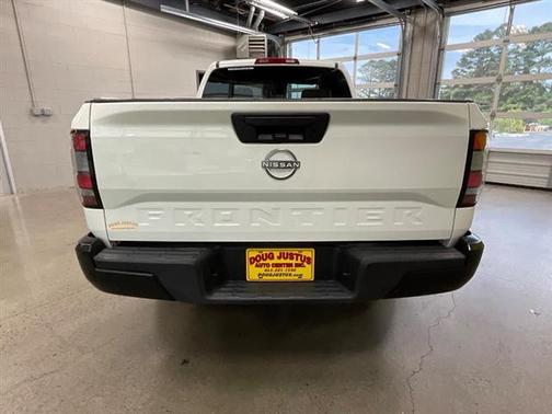 2022 Nissan Frontier S