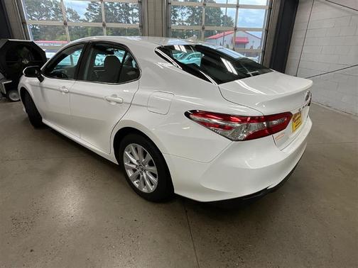 Super White 2019 Toyota Camry LE