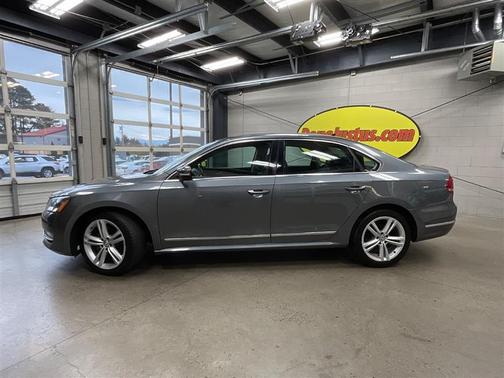 2014 Volkswagen Passat 2.0L TDI DSG SEL Premium