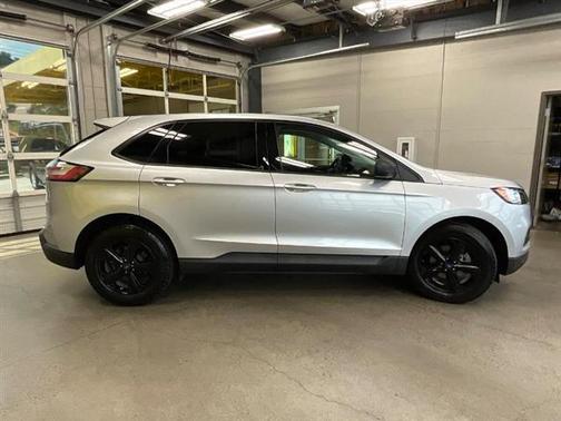 2019 Ford Edge SE