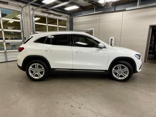 2021 Mercedes-Benz GLA 250 Base 4MATIC