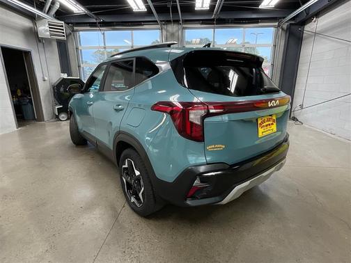 2024 Kia Seltos EX