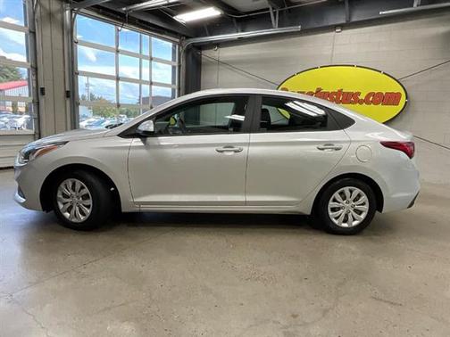 2021 Hyundai Accent SE