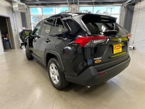 2019 Toyota RAV4 Hybrid LE