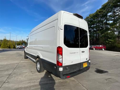 2022 Ford Transit-250 Base