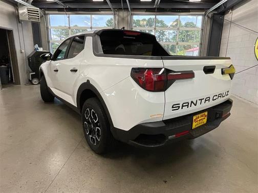 2024 Hyundai SANTA CRUZ SE