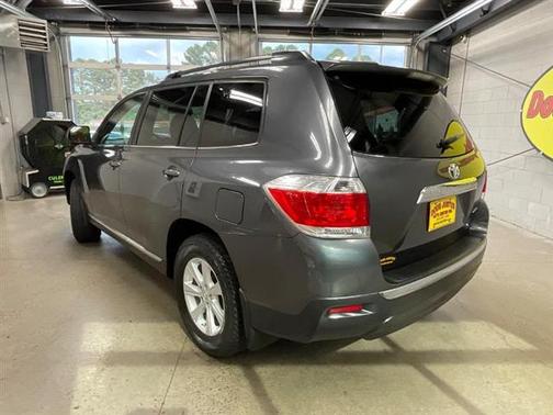 2013 Toyota Highlander SE
