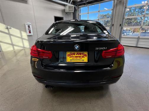 2018 BMW 330 330i