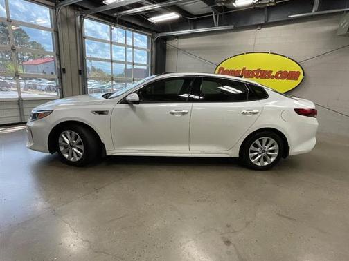 2018 Kia Optima S