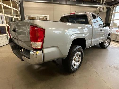 2016 Toyota Tacoma SR5