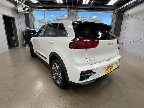 2022 Kia Niro EV EX