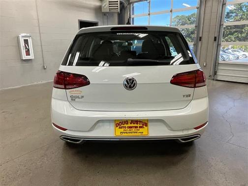 2018 Volkswagen Golf TSI SE