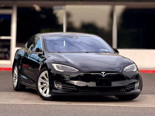 2016 Tesla Model S 90D