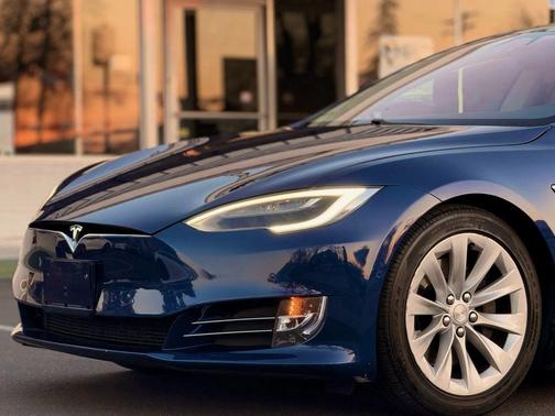 2016 Tesla Model S 75D