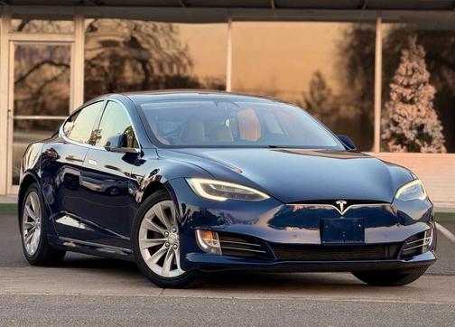 2016 Tesla Model S 75D