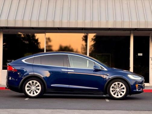 2018 Tesla Model X 75D