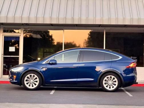 2018 Tesla Model X 75D