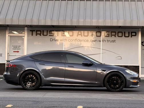 Grey 2021 Tesla Model S Plaid